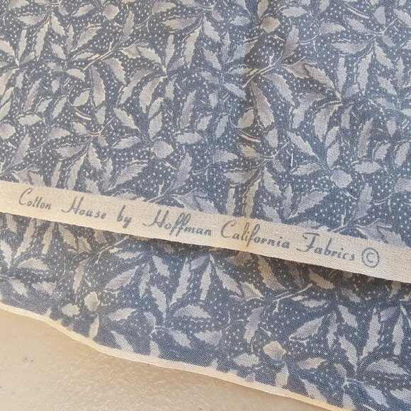 Y2K Hoffman Cotton House Blue Leaf Quilting Fabric W 41" L 98" Botanical Cotton - Picture 2 of 4